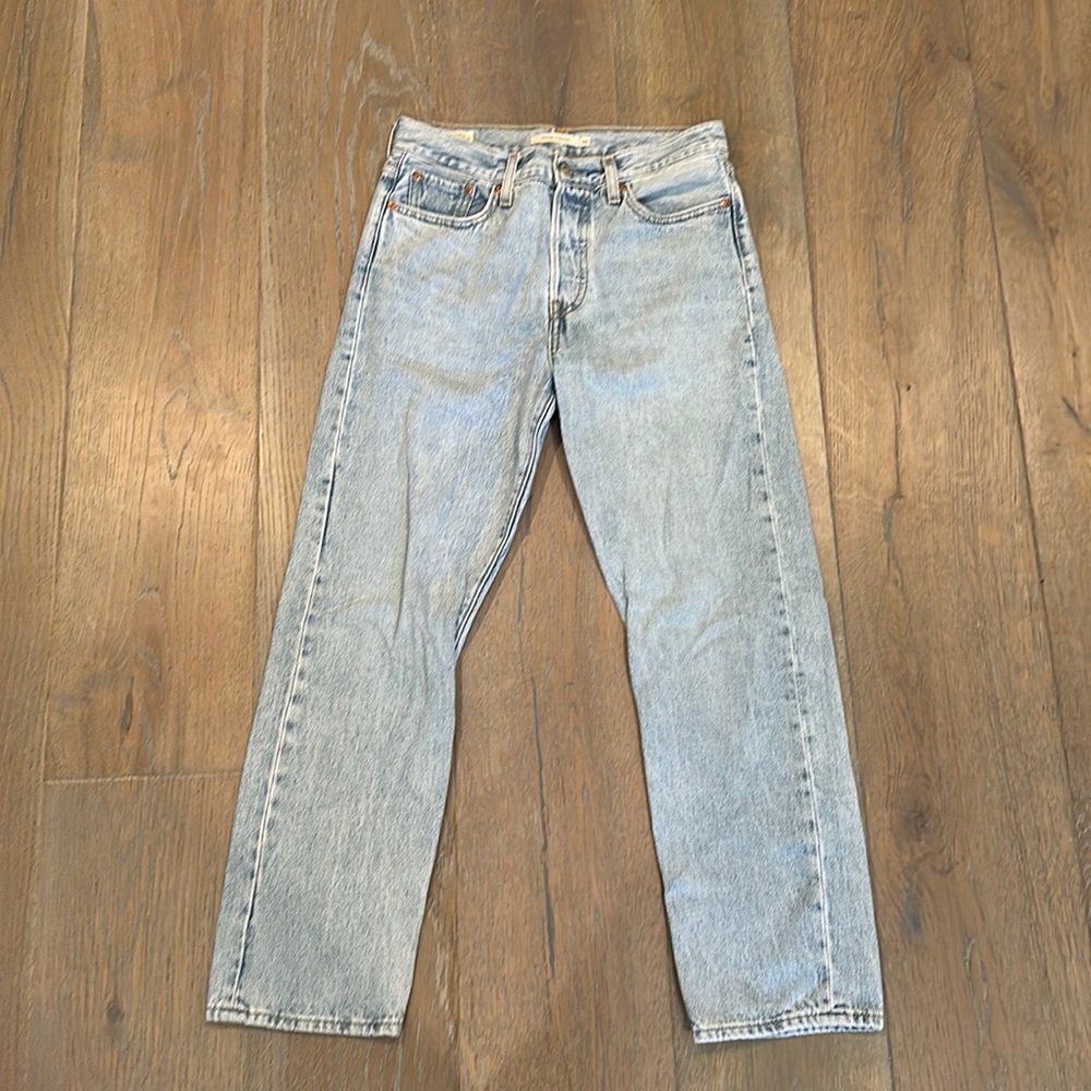 Levi Wedgie Straight Jeans